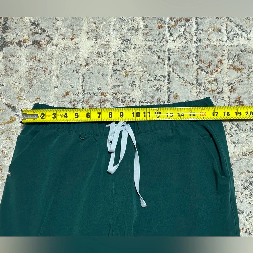 FIGS Cargo Joggers green size XL men’s